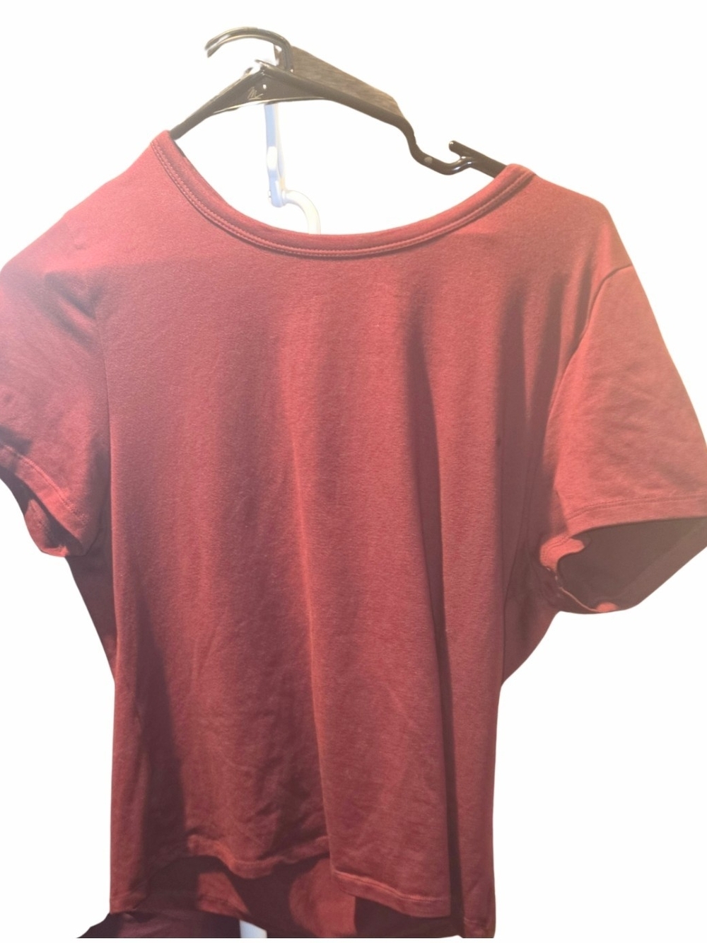 Women’s Short Sleeve Tee in Burgundy - Classic Crew Neck